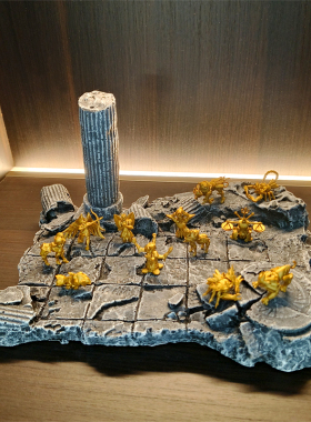 现货圣斗仕12星座金黄色小圣衣 神话星矢模型摆件 蛋糕场景装饰品