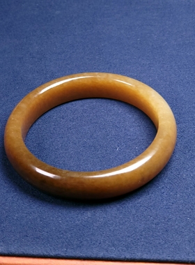 新疆和田玉且末糖玉纯糖一口红糖泥鳅背窄条双色手镯子