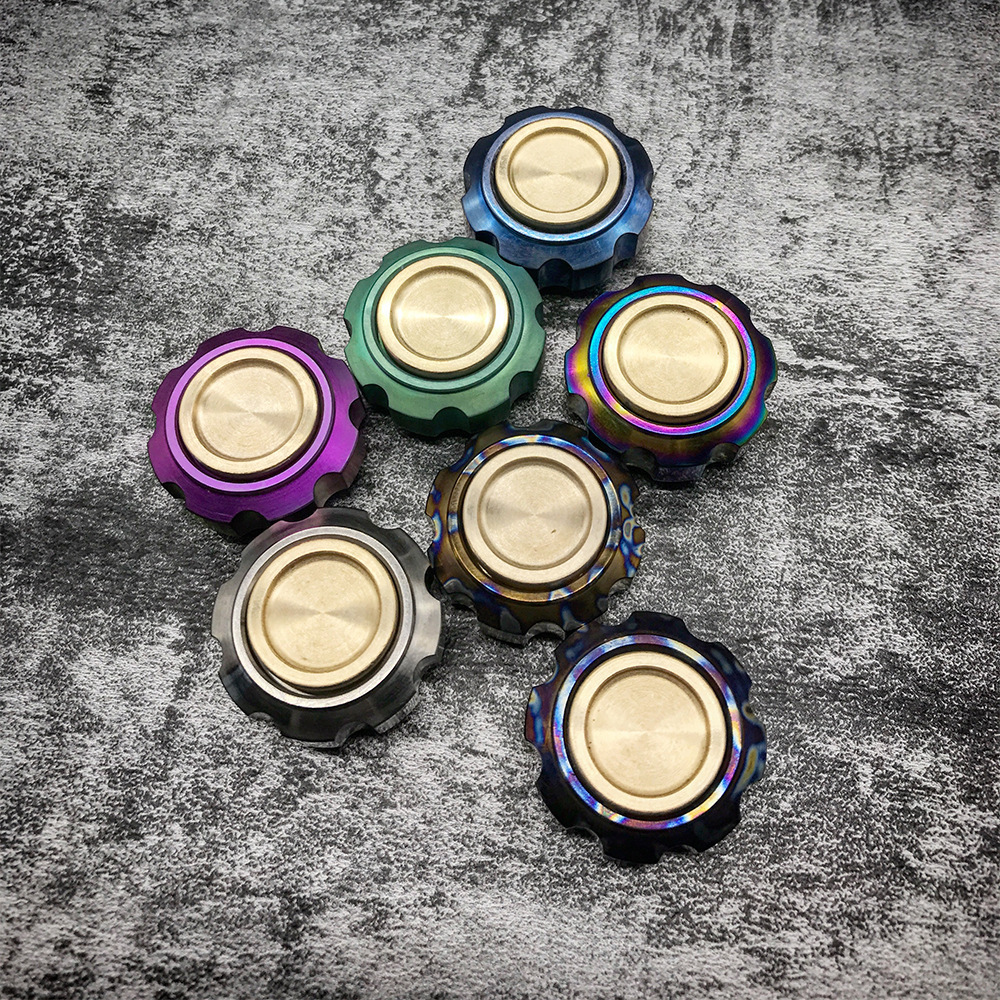 『推荐收藏』指尖陀螺 虽然有点瑕疵  但是价格 拒绝不了啊  更新