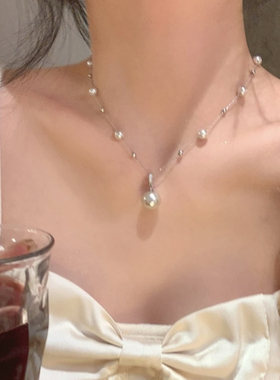 铜合金仿珍珠项链春夏曼塔玫瑰满天星珠珠项链女轻奢锁骨链颈链