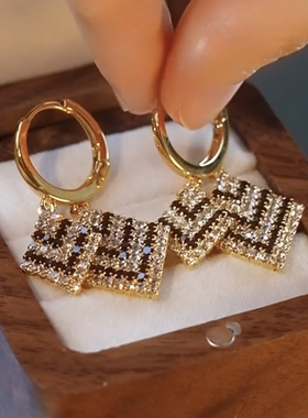 气质超闪满钻黑白色菱形耳环奢华长款显脸瘦耳坠个性轻奢锆石耳扣