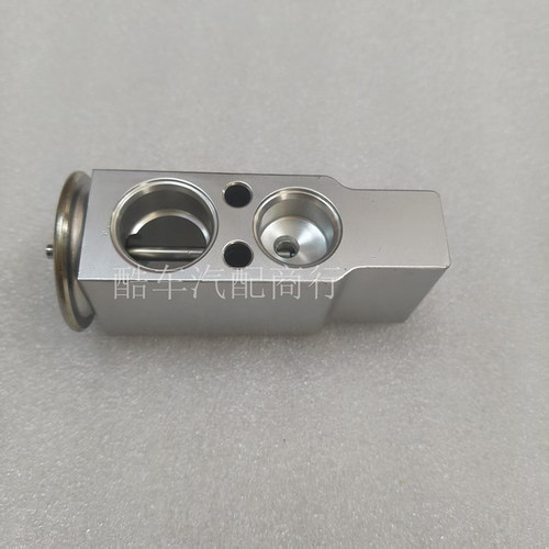 适用于丰田兰德酷路泽HZJ79皮卡空调膨胀阀总成