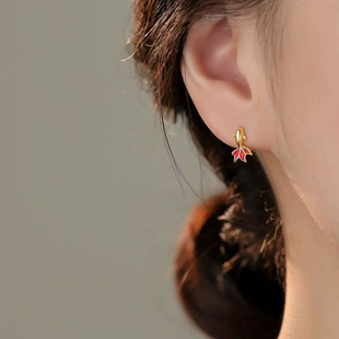 幸运红色锦鲤耳钉女新款小众设计螺丝拧扣耳环高级感新年过年耳饰