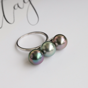 平衡木戒指大溪地炫彩海水黑珍珠18K金简约经典款三珠戒指指环