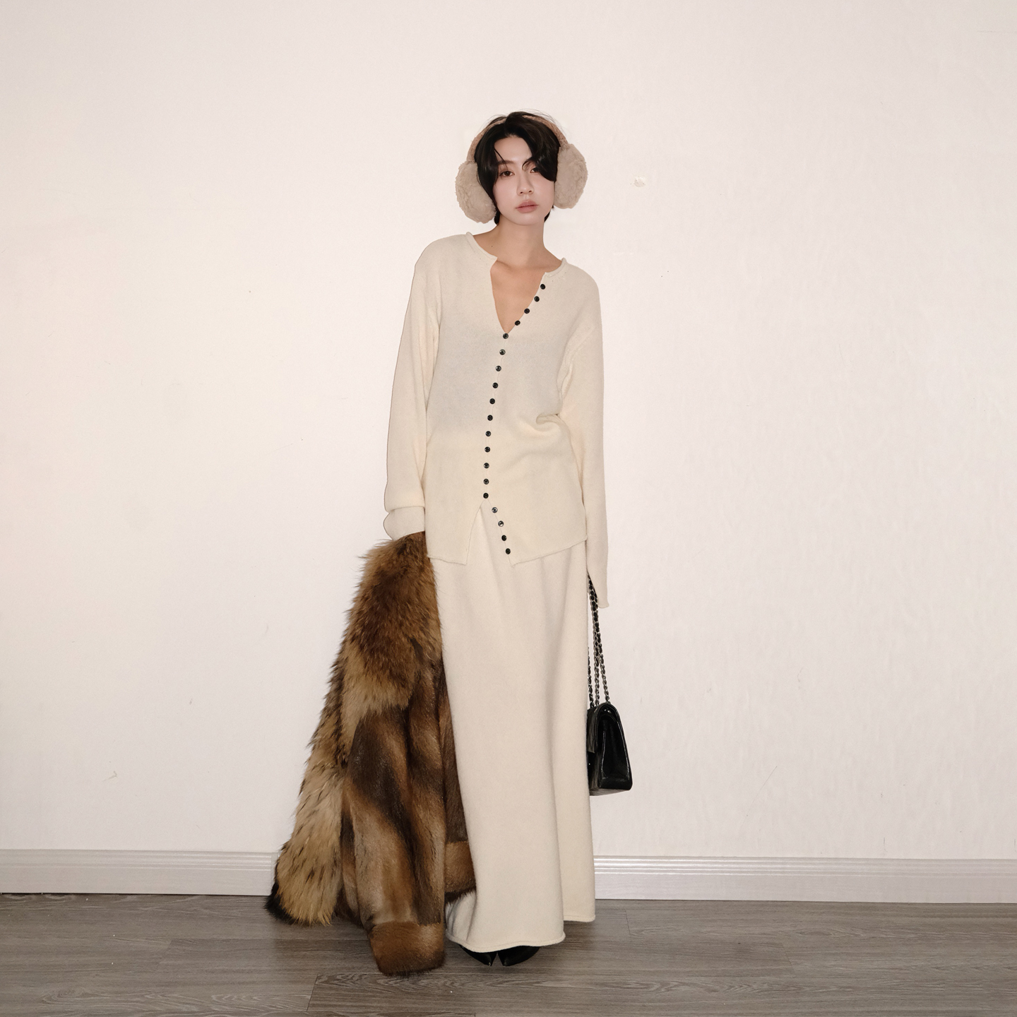 Call me Blue慵懒感全羊毛修身纽扣上衣一步半生裙套装