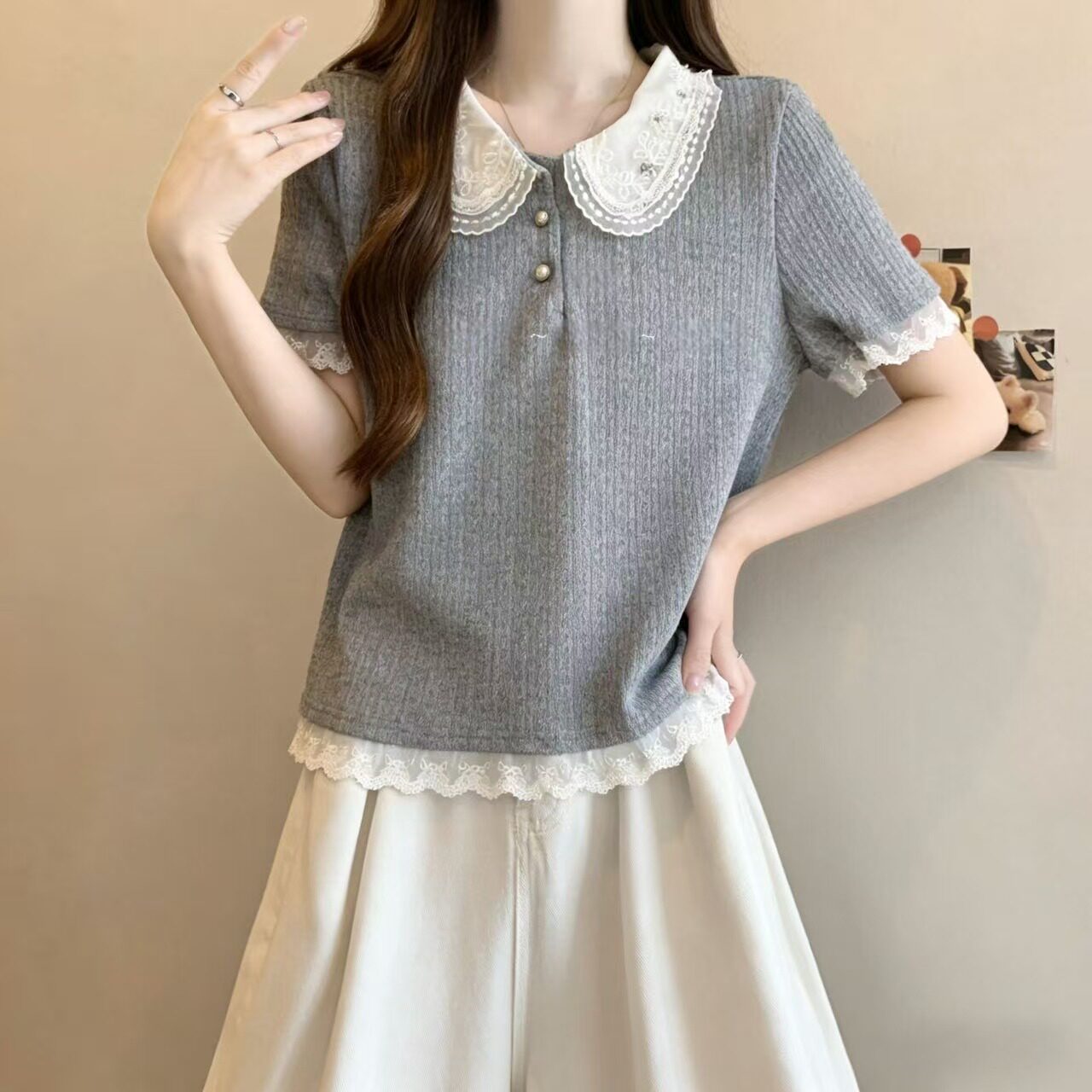 哺乳上衣夏短袖外出穿大码2026娃娃领时尚拼接产后显瘦喂奶小衫潮