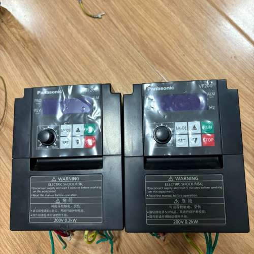 AVF200-0022拆机0.2KW变频器220V实