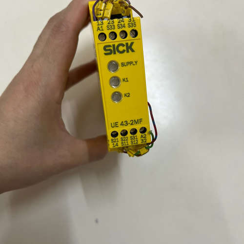 SICK西克安全继电器UE43-2MF2D2