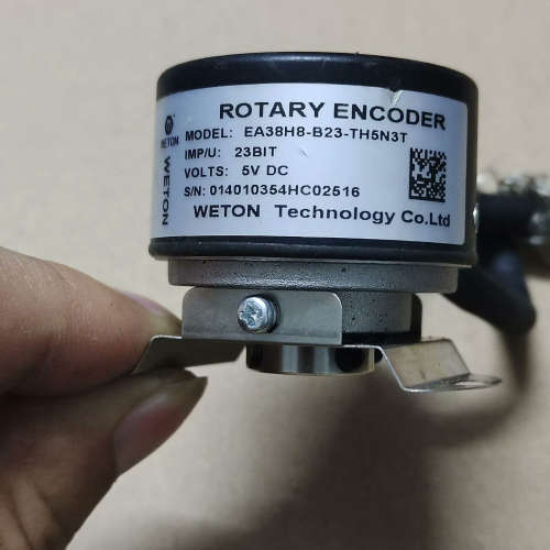 汇川编码器EA38H8-B23-TH5N3T，成色实物拍摄，