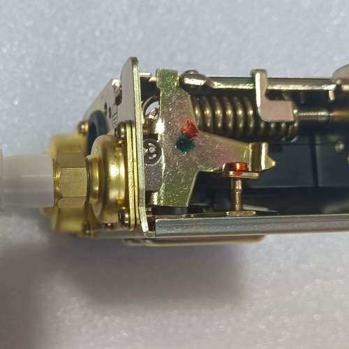 saglnomlya鹭宫压力控制器DNS-D306QA一共4