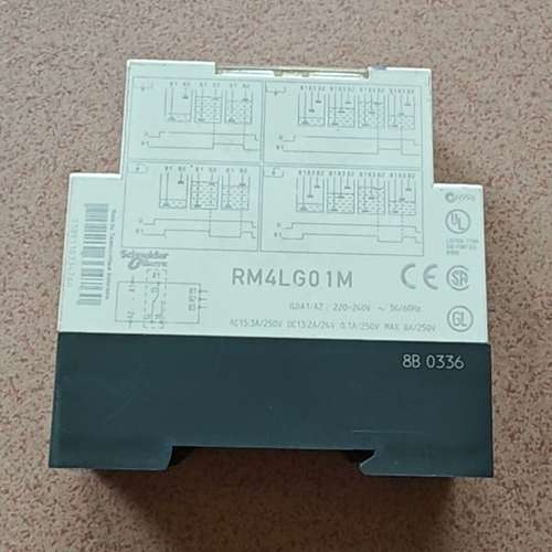 继电器RM4LG01M，工作电压AC220-240V，
