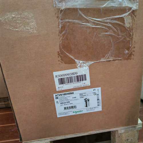 标价出 ATV610D45N4  变频器 ，正
