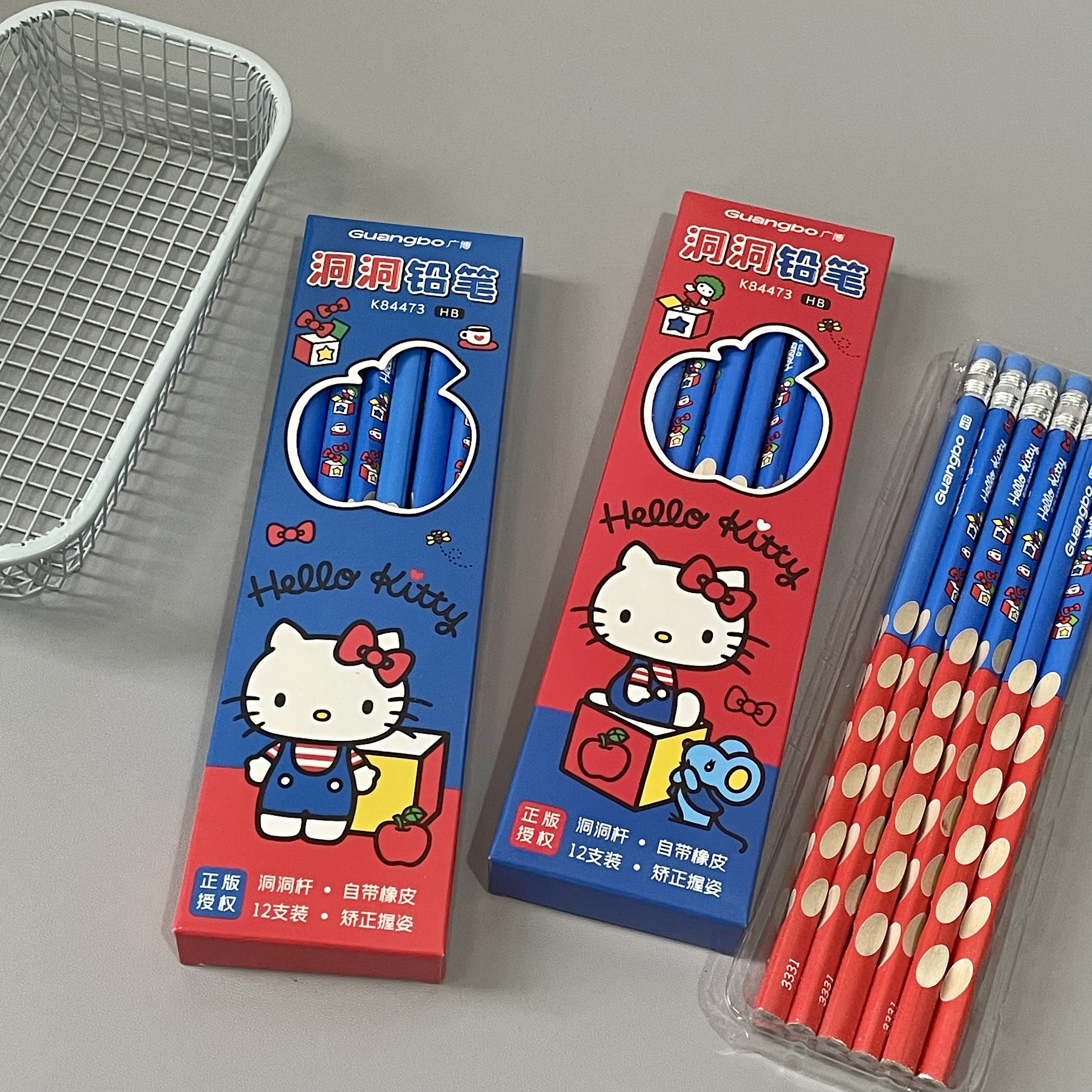 正版广博三丽欧凯蒂猫洞洞铅笔学生书写矫正握姿自带橡皮头HB铅笔