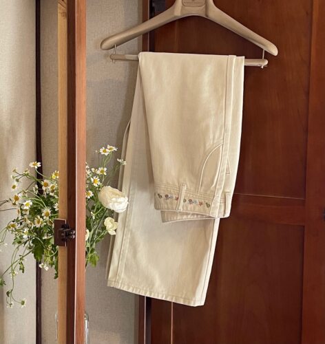 日系复古杏色高腰直筒牛仔裤港风