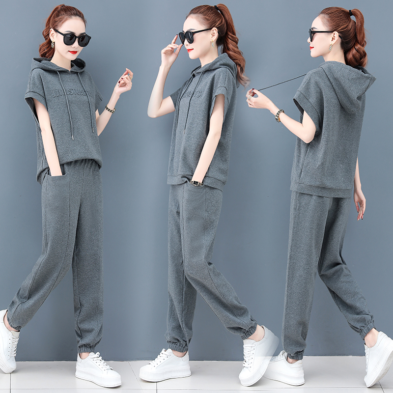 Real shot pure cotton suit women's fashion, foreign style, thin, age reducing, loose, new style, two piece set of fat leisure sports in spring and summer