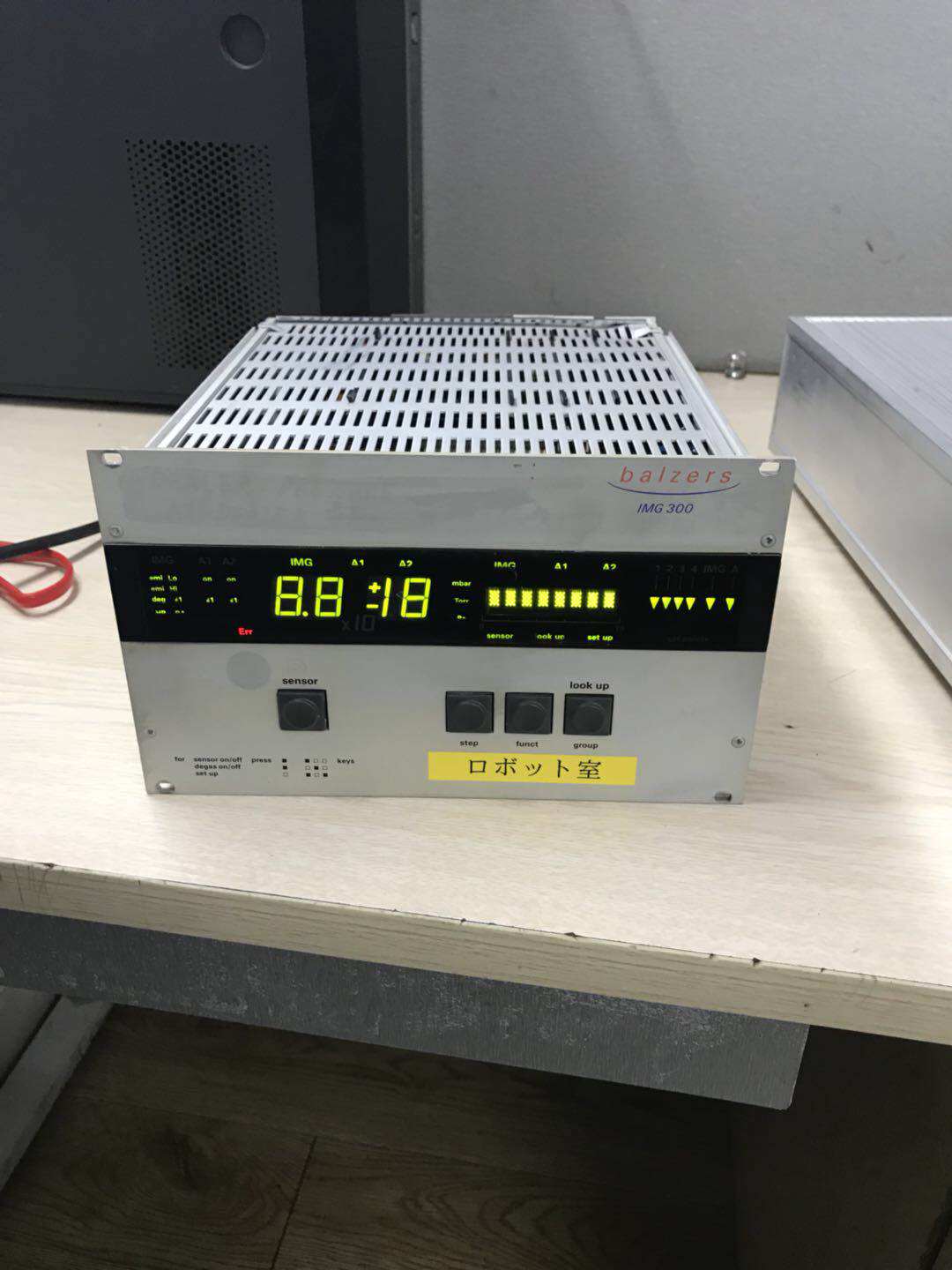 balzers vacuum ion gauge control img300 tested used