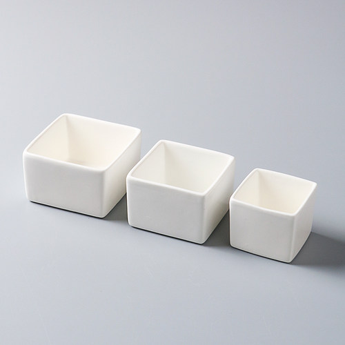 酒店陶瓷纯白四方杯中式菜碟开胃小菜碟会所餐厅碟调料酱醋小碟子