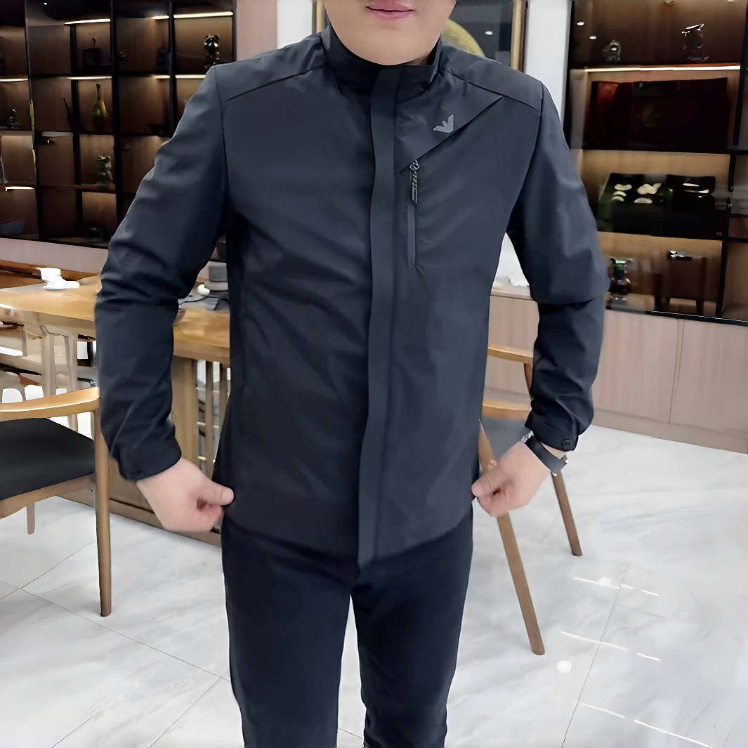 男士夹克春秋季新款气质简约修身净版休闲时尚户外软壳百搭潮