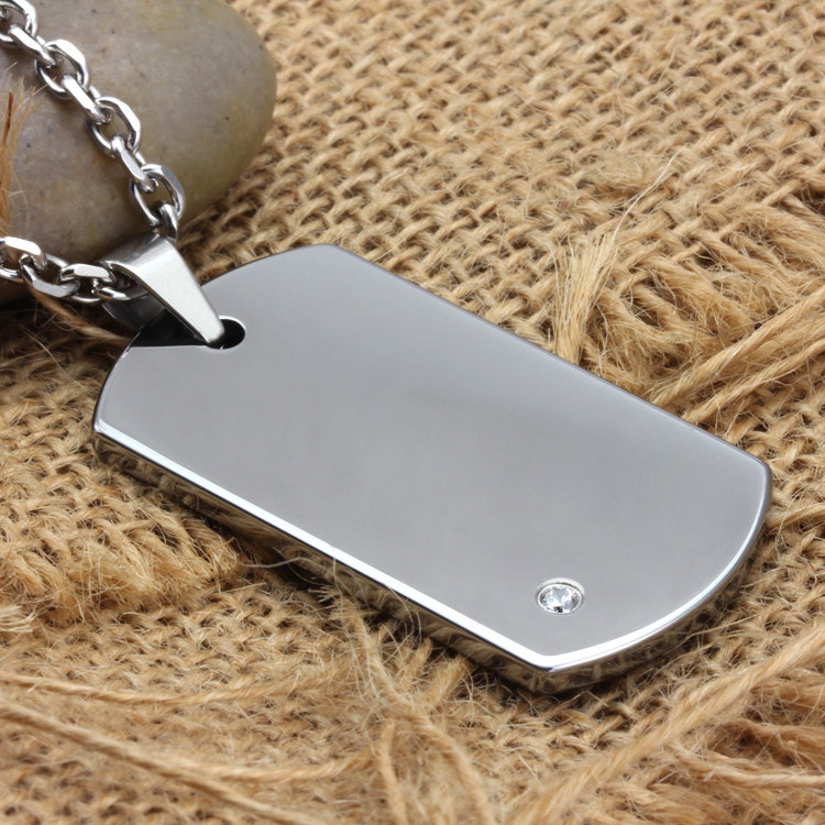 钨金吊坠项链男士潮牌刻字照片男生挂坠身份牌项坠高级感配饰