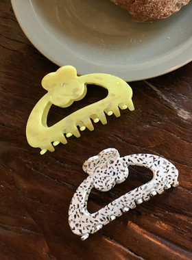 超漂亮的纹理黄 花朵中号半扎发抓夹女高级感2026新款扇形鲨鱼夹