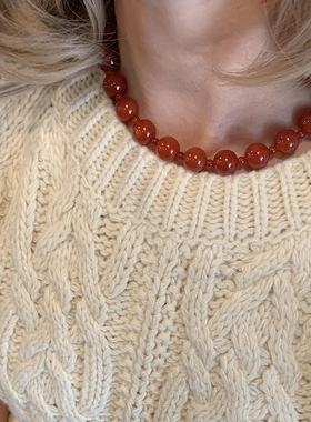 新中式红玛瑙大小珠项链女款高级感轻奢小众安哥拉红元宝扣锁骨链