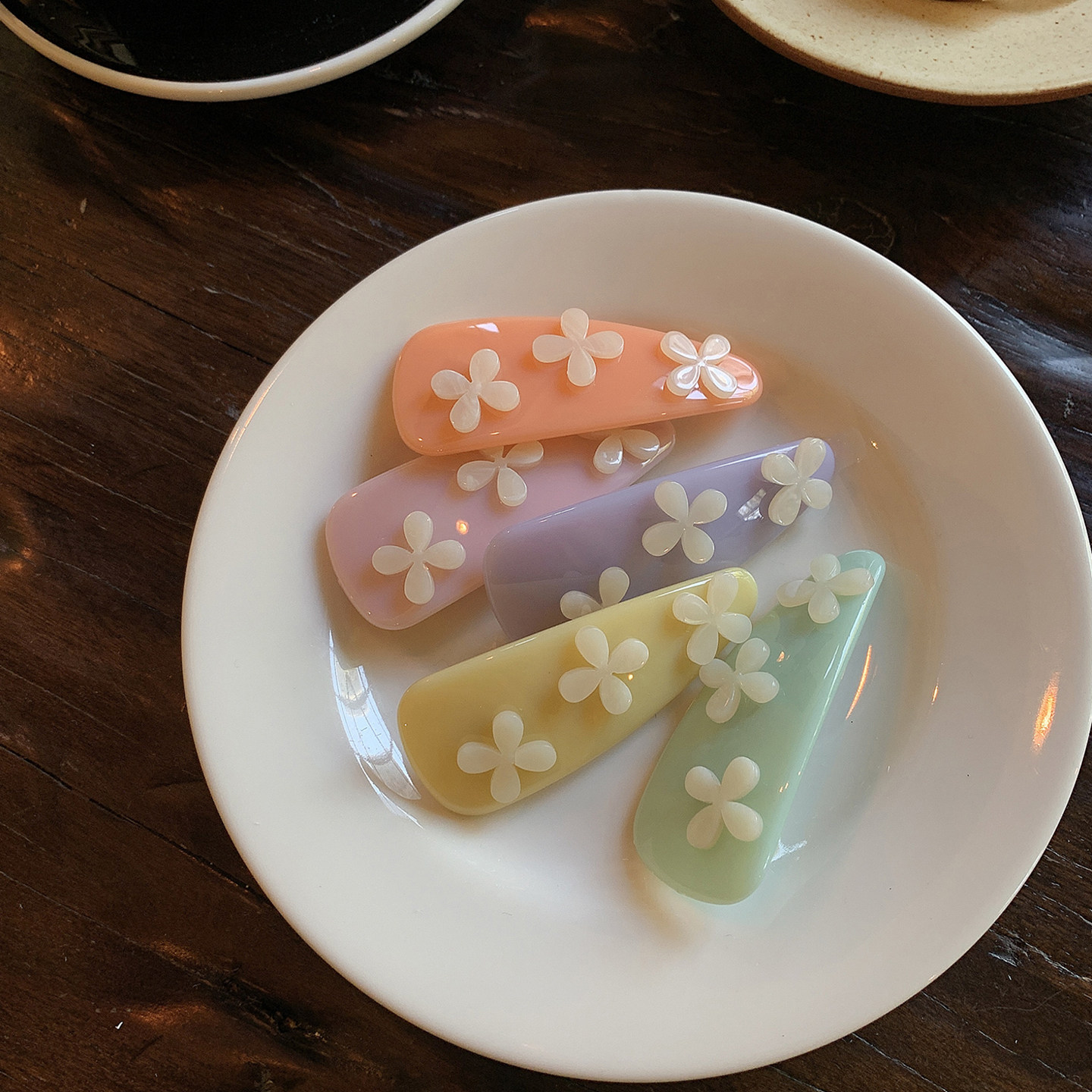 米白色立体小花 果冻水滴独特漂亮侧边发夹刘海夹发饰鸭嘴夹精致