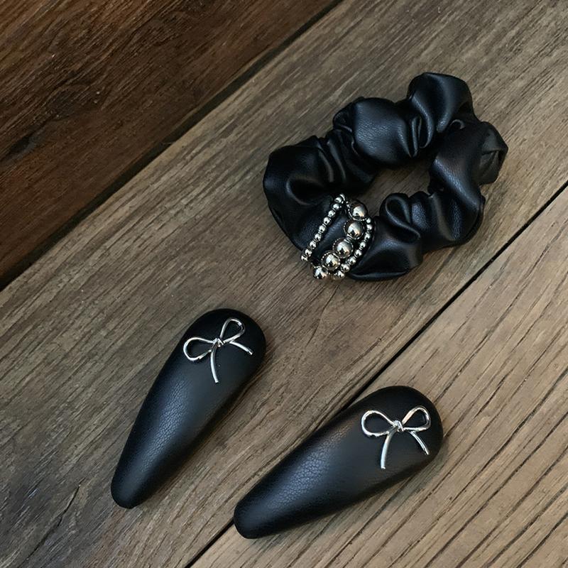 黑色皮革PU皮大肠发圈+bb夹