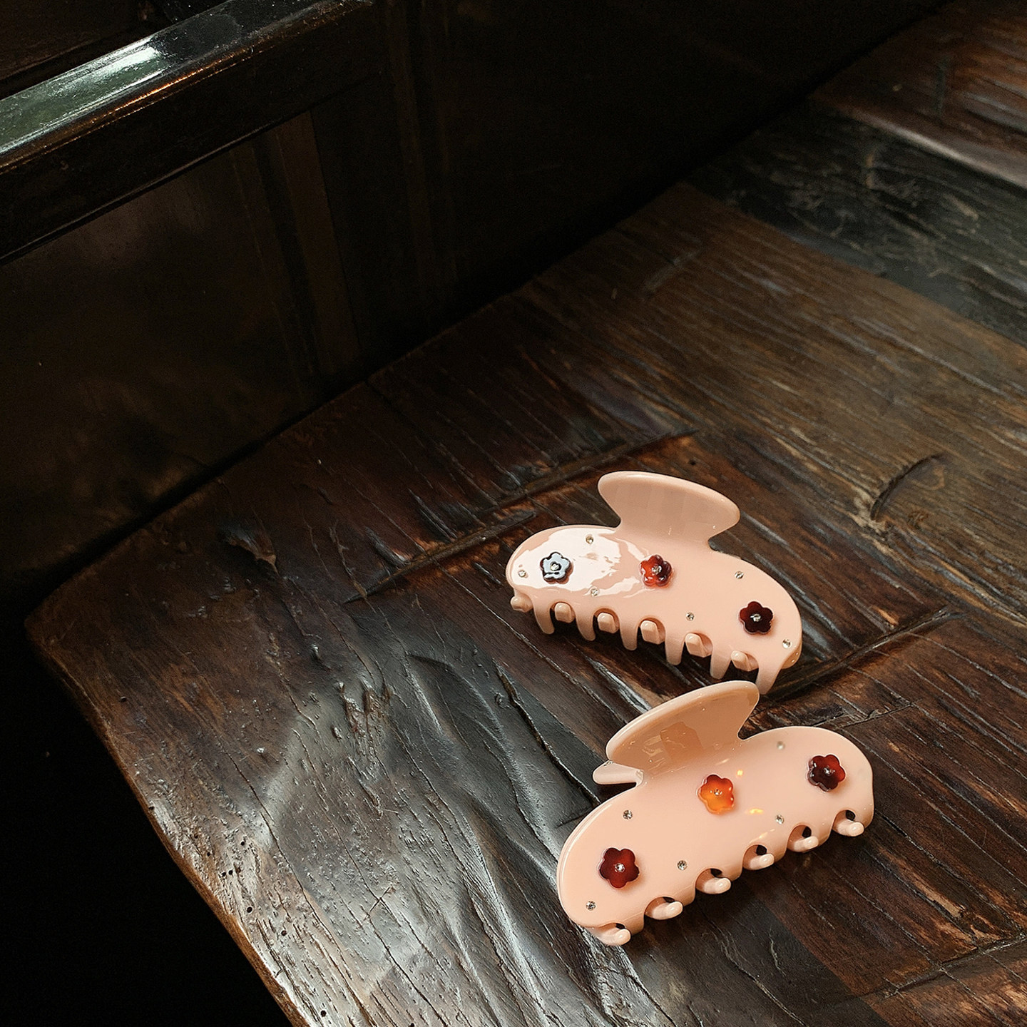 琥珀色立体小花 独特漂亮半扎发抓夹女发量少醋酸鲨鱼夹发饰头饰