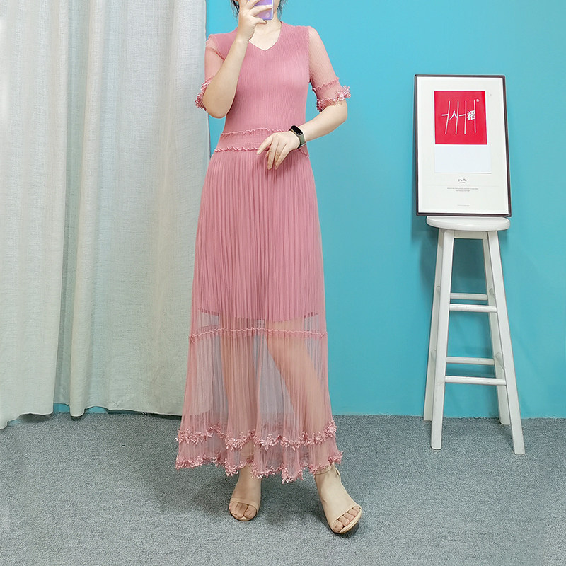 三宅L136淑女2025夏季新款女装短袖连衣裙V领百搭不挑人蕾丝网纱