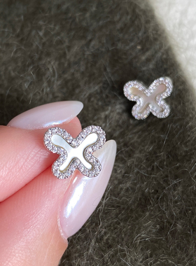 Aaim S925银针精致高级感天然贝壳小巧耳钉女蝴蝶气质百搭耳饰