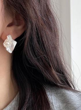 Aaim 奶油方块银色耳钉女2025新款小众设计高级感百搭简约耳饰