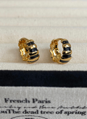 Aaim 个性小斑马条纹精致小巧日常小耳扣春天小巧2025新款耳环女