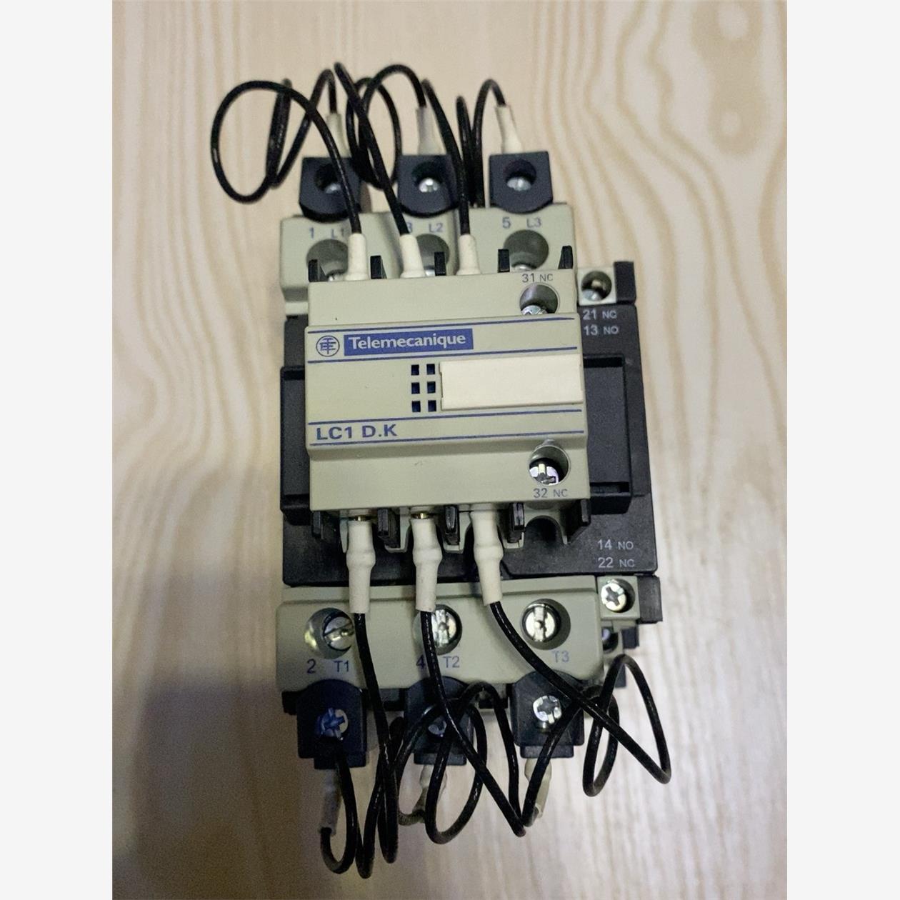 施耐德LC1-DPK12.C，型号：DPK12...C，二手议价