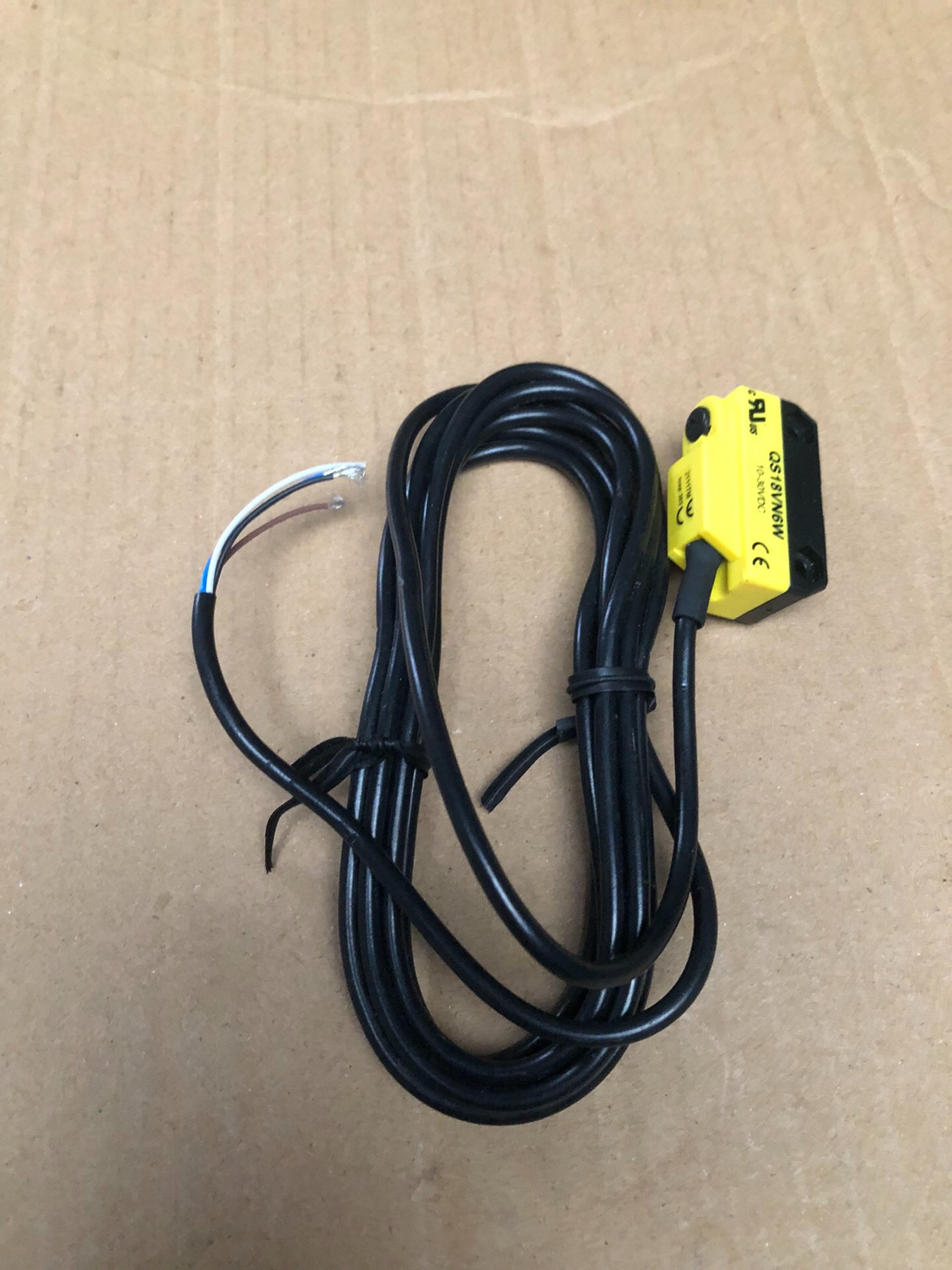 邦立QS18VN6W光电传感器 一个成色如图新，功能完好，实议价