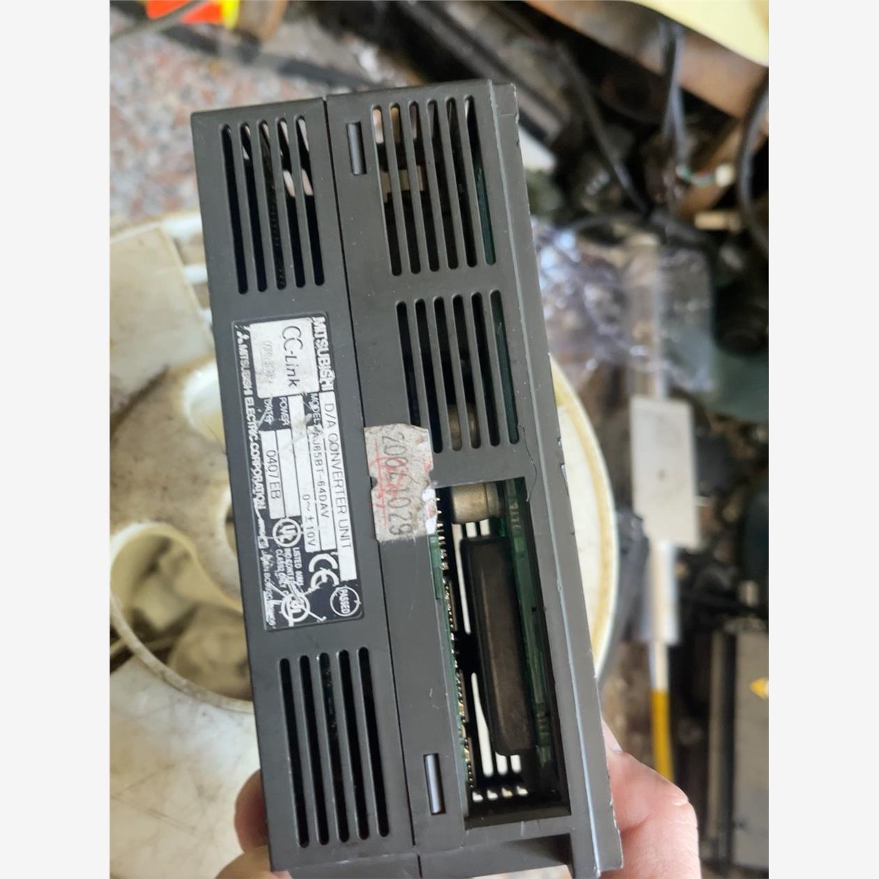 三菱线排AJ65BT-64DAV实图拍配件价出议价