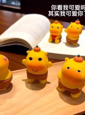 盲盒新品水豚噜噜动潮系列玩手发条玩具摆件玩偶礼物捏捏乐解压