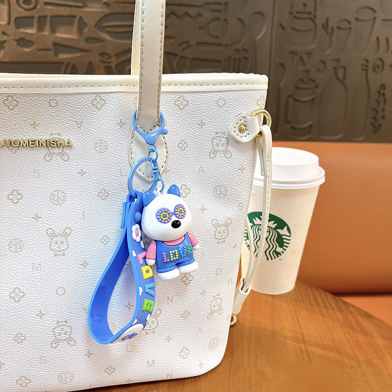 创意UV电镀LOVE眼镜小熊精致可爱包包挂件汽车钥匙链小礼品,电动车/配件/交通工具,更多电动车零/配件,淘宝优惠券,粉丝福利购,淘宝优惠卷