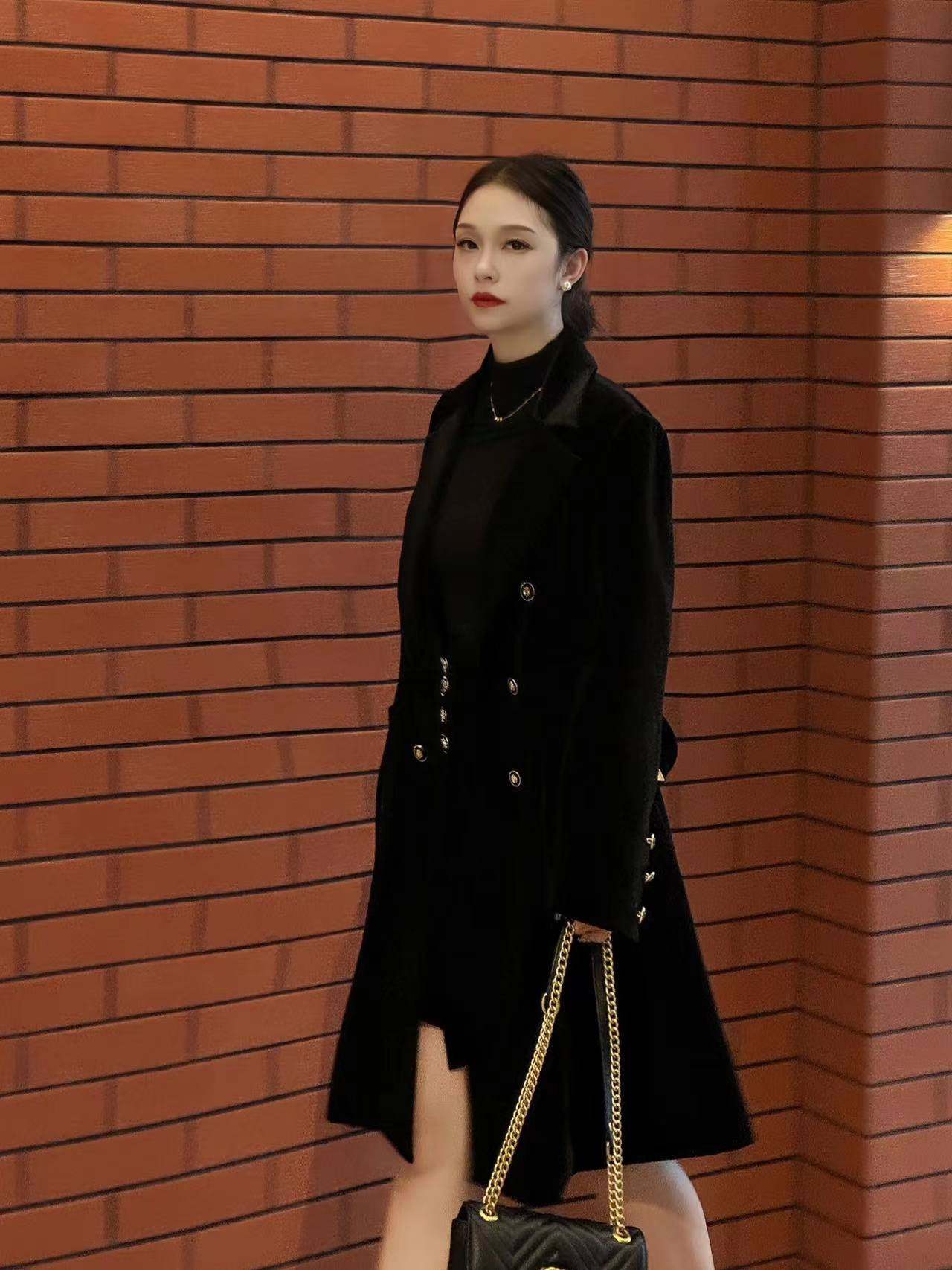 女风衣外套中长款赫本风气质显瘦时尚收腰法式百搭黑金丝绒外套女