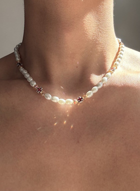 红色十字架项链锁骨链男高级感彩色小众设计配饰