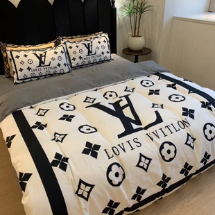 轻奢潮牌风水洗天丝四件套夏季床上用品冰丝真丝滑被套床单床笠款