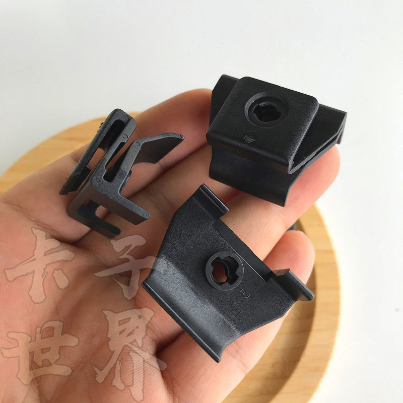 汉兰达rav4皇冠锐志前翼轮眉卡扣