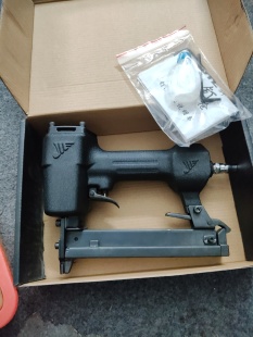 明捷425K杰牌气动码钉枪406K408高碳钢钉410铝管铝合窗纱网尖脚钉