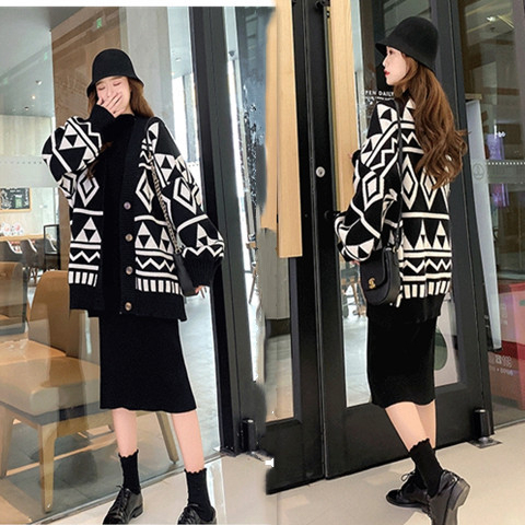 Thickened maternity sweater, geometric rhombus knitted cardigan, lazy and loose outer wear, mid-length sweater jacket