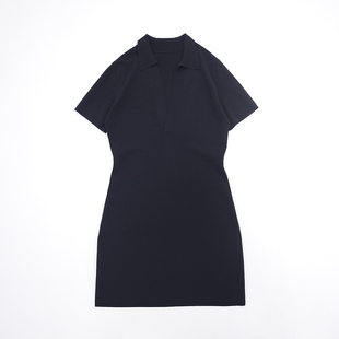 玄英黑V翻领经典 设计Gym风利落大方针织连身裙 四平针编织收腰修身