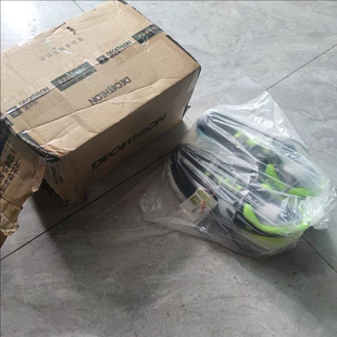 迪卡侬双肩包少年轻便舒适儿童运动背包轻便登山包学生书包KIDA