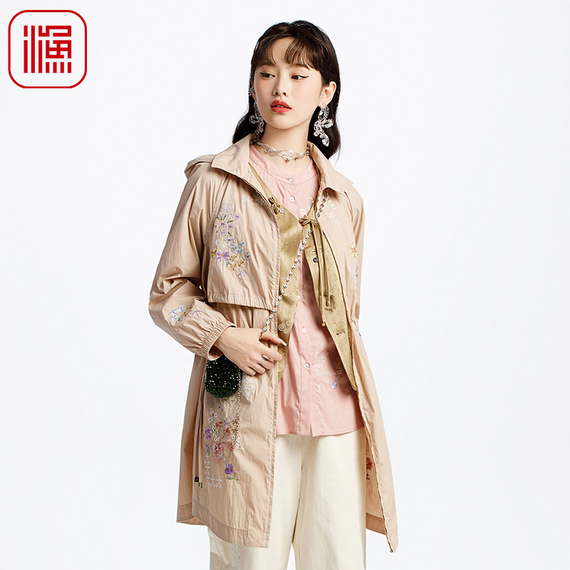 渔女装风衣女款2025新款轻薄绣花休闲带帽长外套休闲百搭FGHA3055