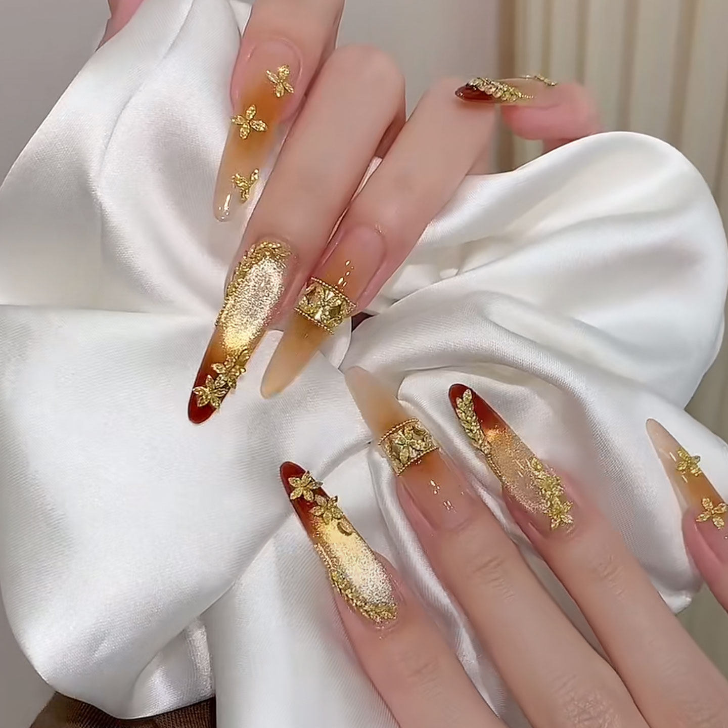 【秋日序章】秋冬复古高级猫眼宫廷风渐变轻奢锆石美甲手工穿戴甲,彩妆/香水/美妆工具,穿戴甲/甲片,淘宝优惠券,粉丝福利购,淘宝优惠卷