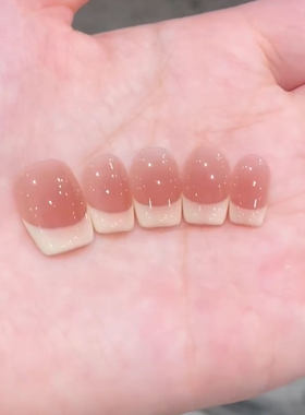 冰透粉奶白法式显白纯手工穿戴甲