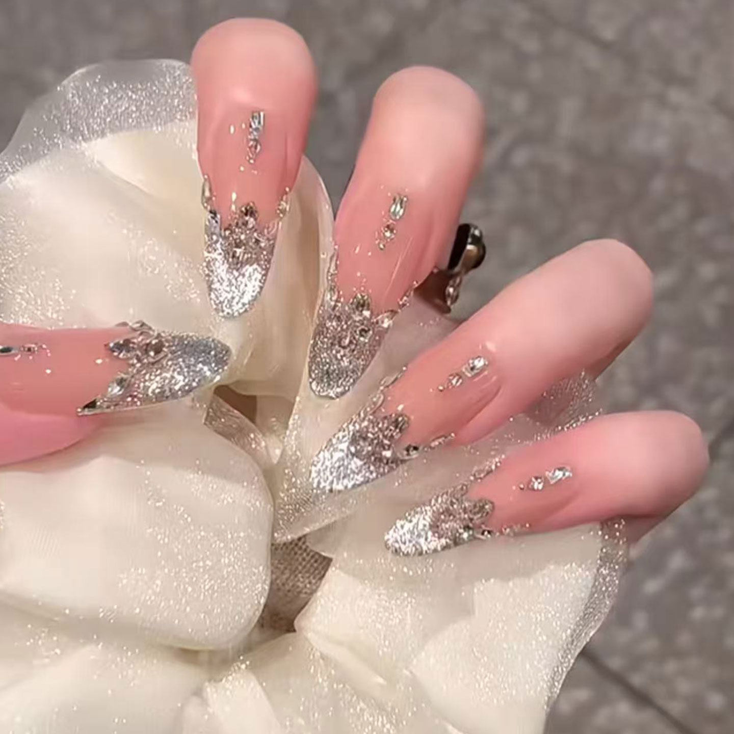 【克拉恋人】爆闪法式桃粉碎钻璀璨猫眼轻奢显白美甲纯手工穿戴甲,彩妆/香水/美妆工具,穿戴甲/甲片,淘宝优惠券,粉丝福利购,淘宝优惠卷