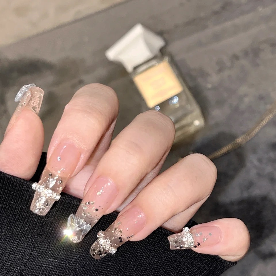 爆闪渐变亮片白月光蝴蝶钻链美甲